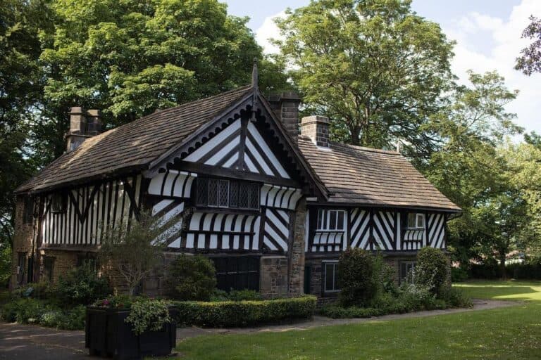 Tutor House Example Exploring the Timeless Beauty of 20 English Tudor Houses – DecoFond