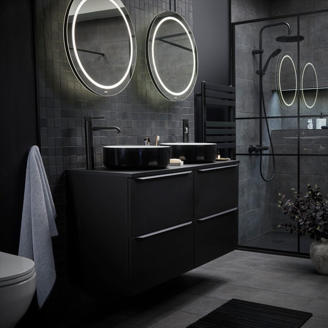 Black Bathroom Ideas – Combination Of Elegance & Mystery – DecoFond