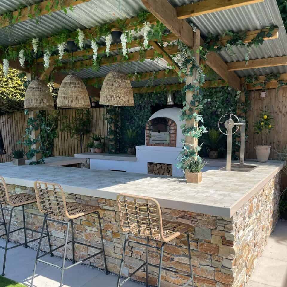 15 Creative Outdoor Kitchen Ideas for Entertaining Guests – DecoFond