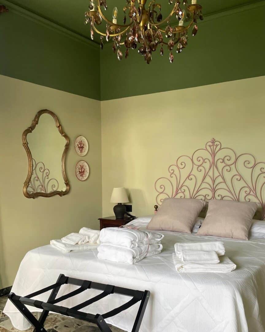 Green Bedroom Ideas That Will Bring a Burst of Life to Your Walls ...