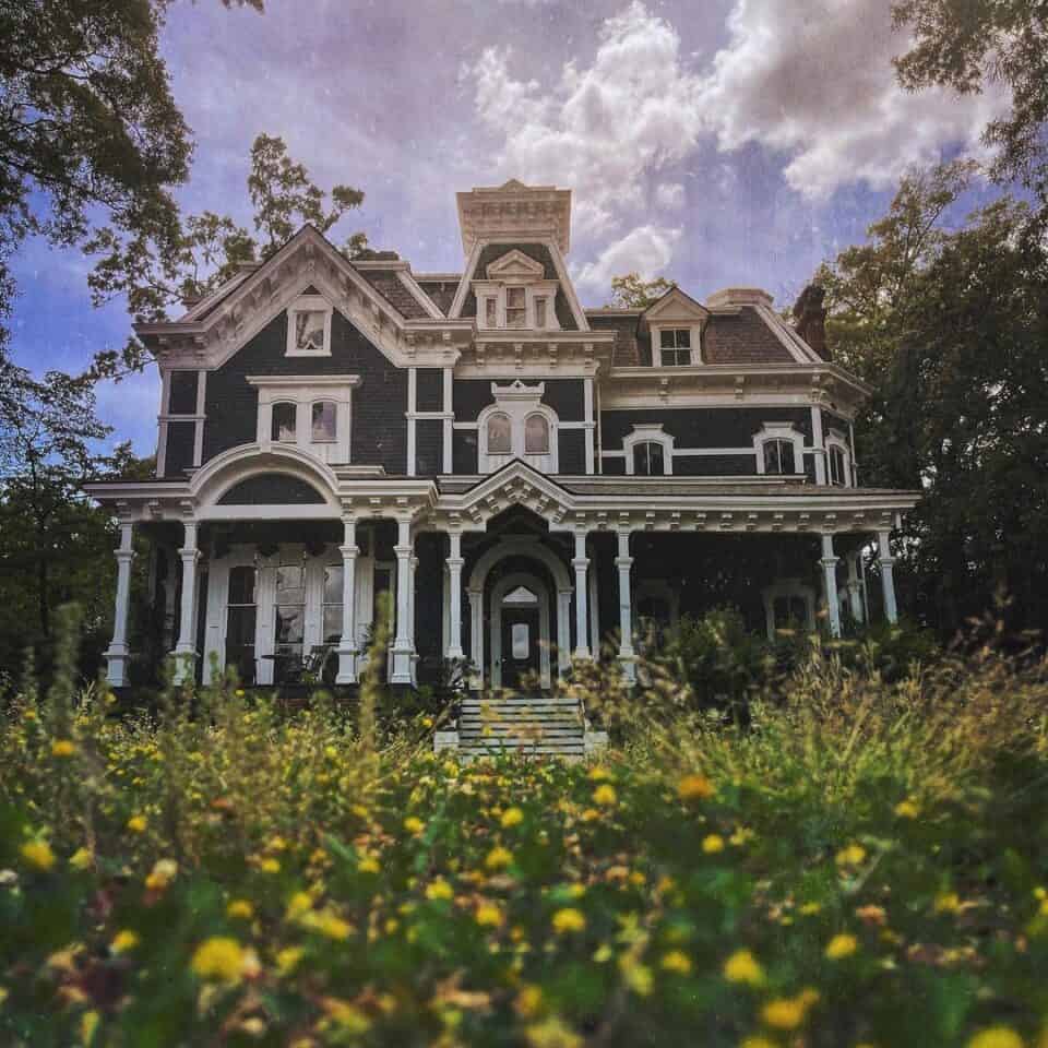 Griffith Mansion photo 2