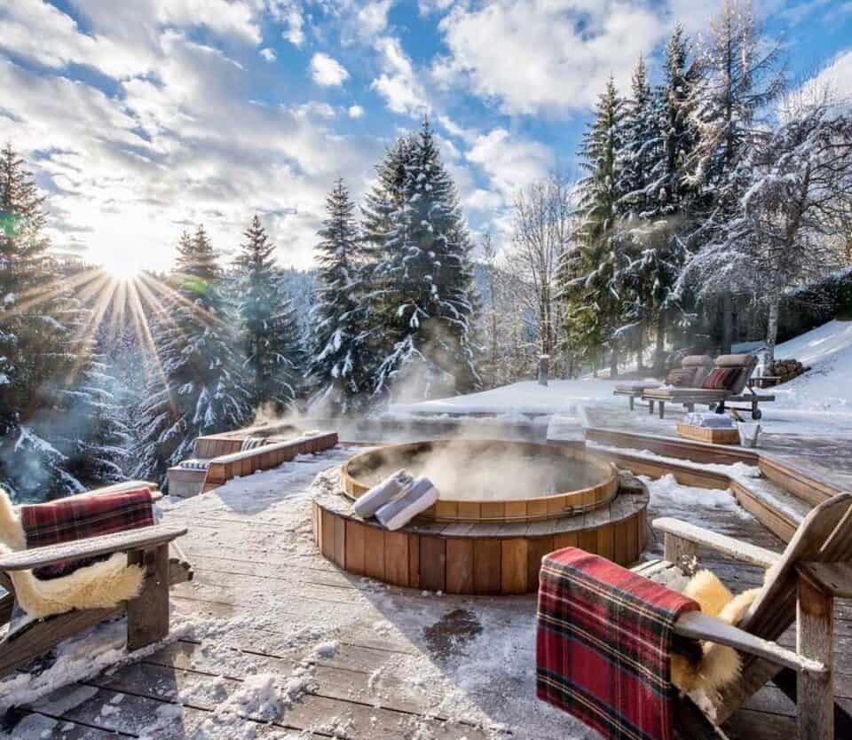 Relax in Style: Top 27 Outdoor Hot Tub Ideas For A Classy Backyard ...