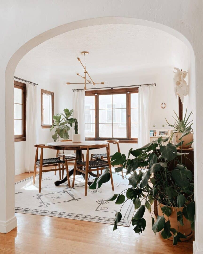 Checked Dining Room Rug Serve Up Style: 18 Dining Room Rugs That Will Impress Your Guests ...