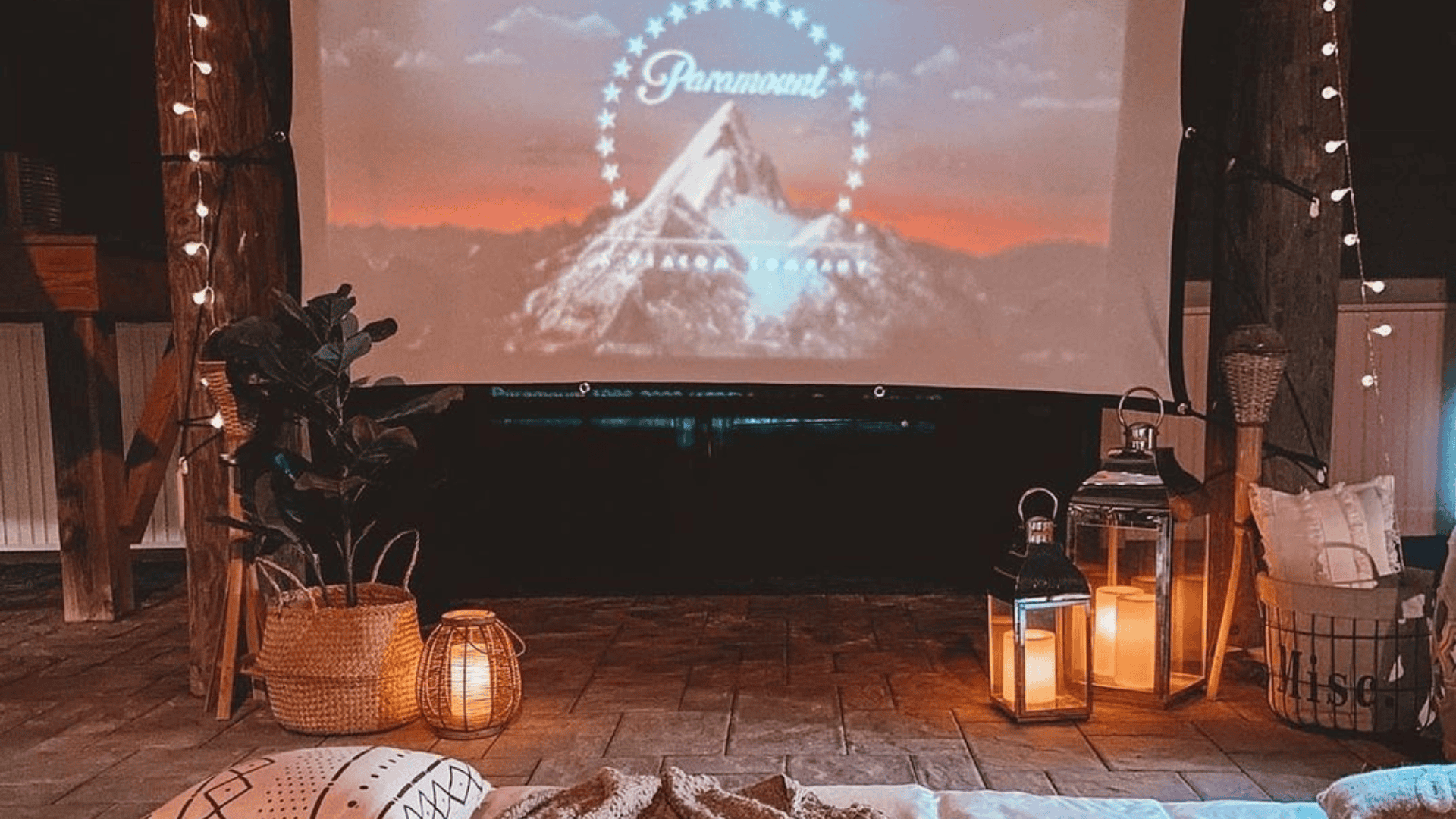 How To Set Up Your Home For A Perfect Movie Night: Top 9 Tips