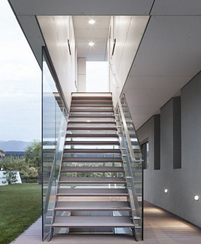 Floating Glass Staircase