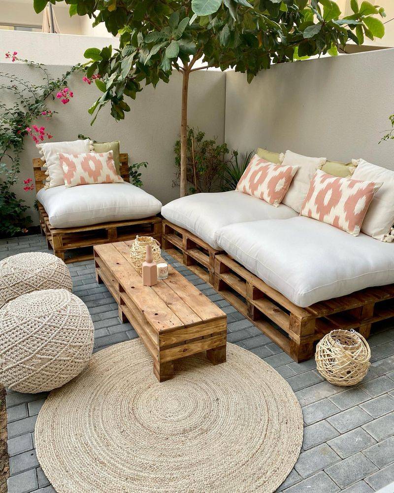 Pallet Sofa