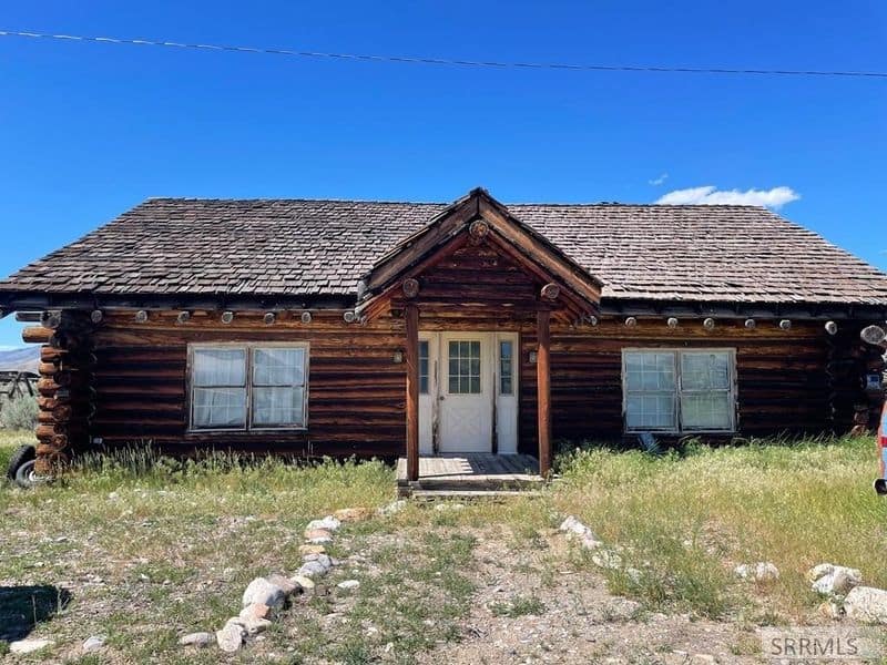 1980s Log Cabins