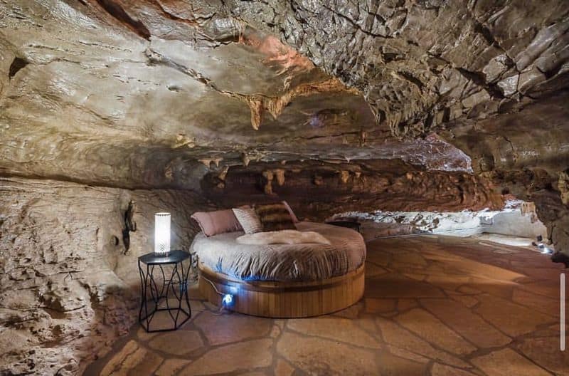 Beckham Creek Cave Lodge, USA