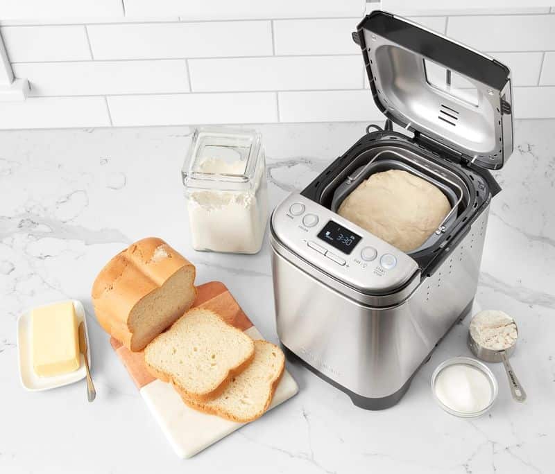 Bread Maker: Because Carbs Were Supposed to Be Easy