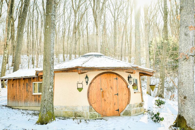 Dog-Friendly Hobbit House in Pennsylvania, USA