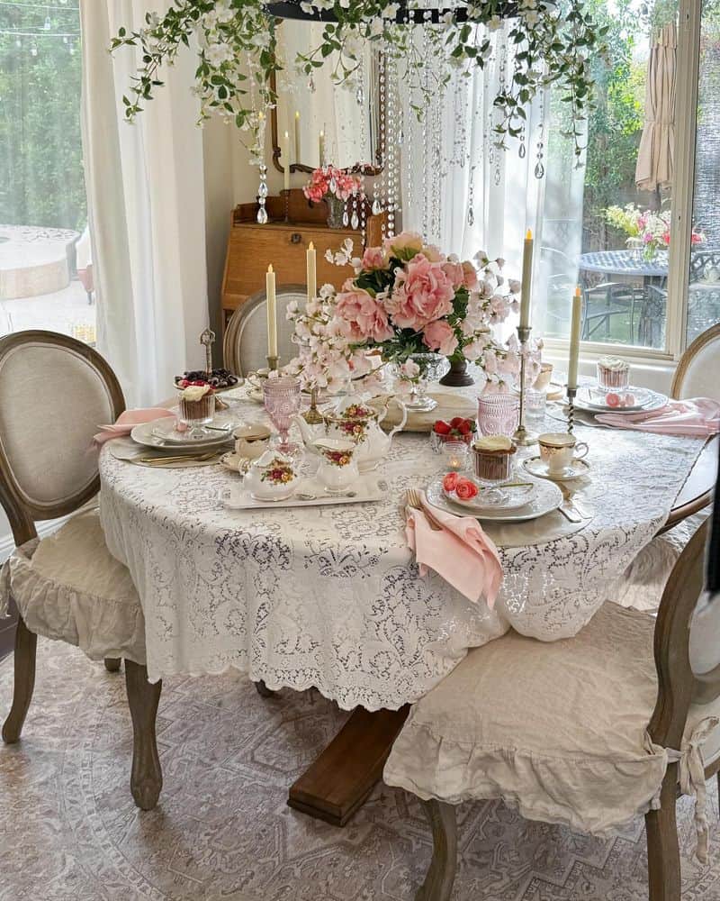 Elegant Lace Tablecloth