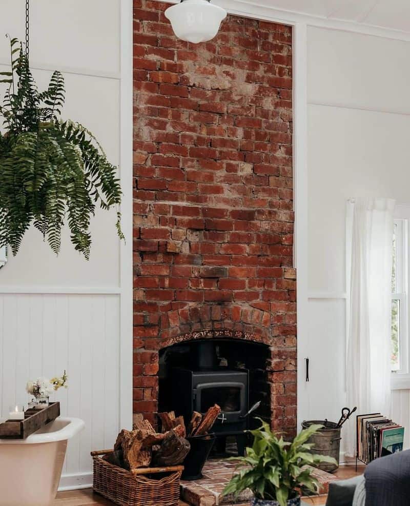 Exposed Brick (It’s Like Your House Is a Little Piece of History)