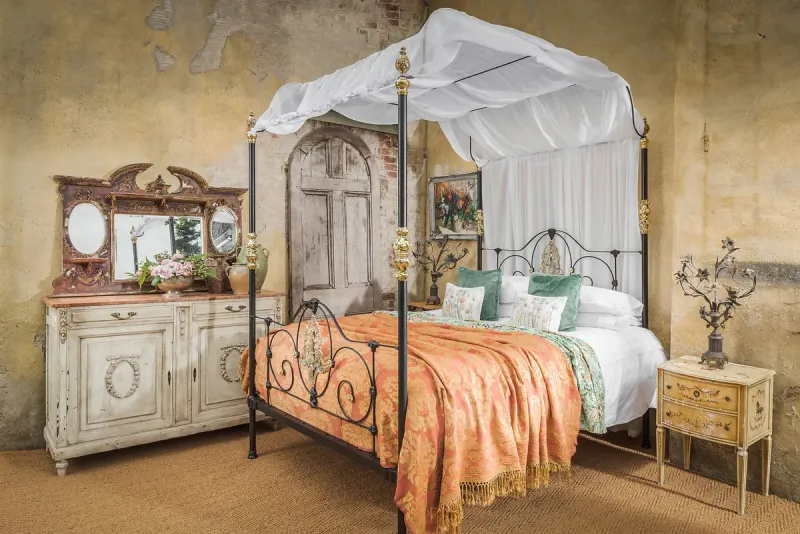 Four-Poster Bed