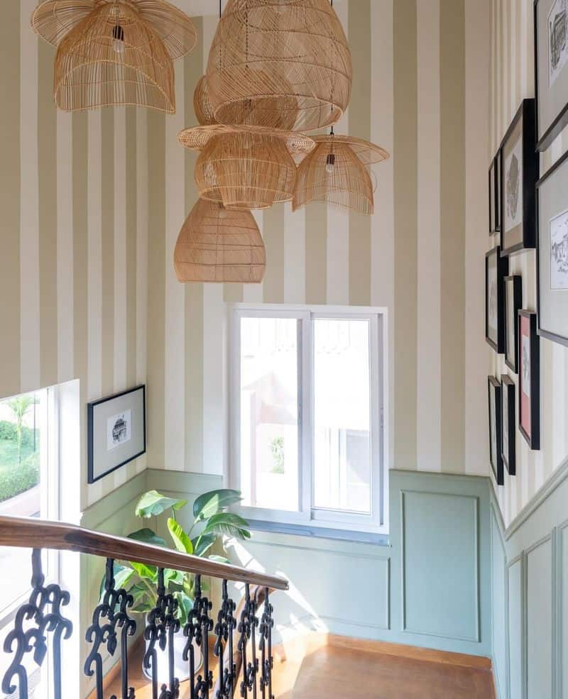 Horizontal Stripes – Wainscoting Goes Bold