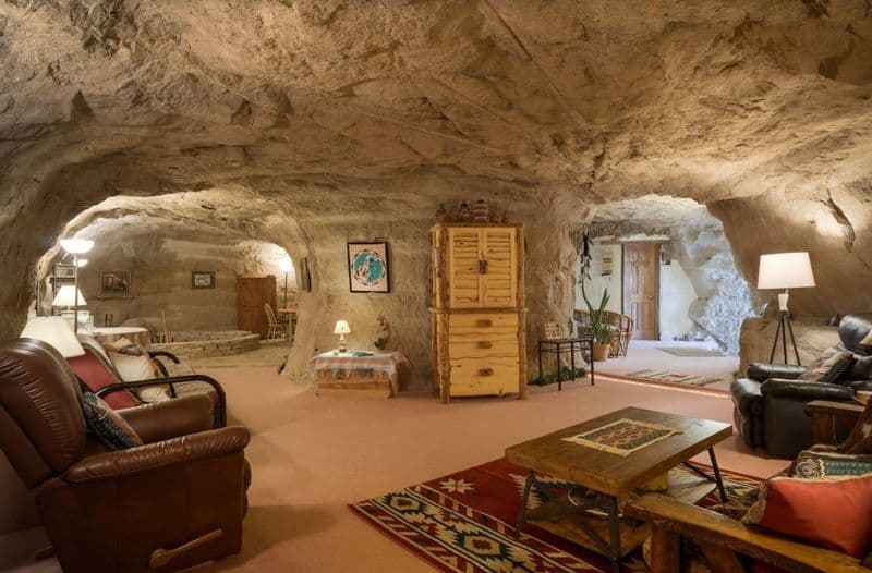 Kokopelli's Cave Bed & Breakfast, USA