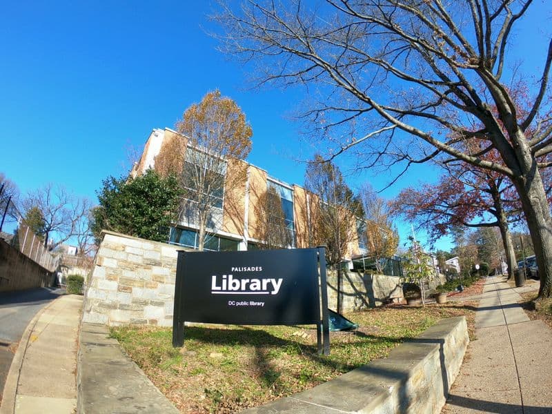 Palisades Branch Library