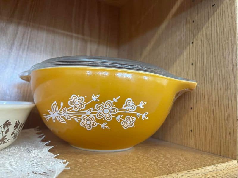 Pyrex Cookware