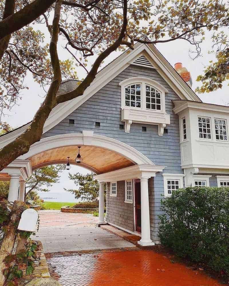 Wooden Shingles (For When You Want Your Home to Look Like It’s Made of Nature)