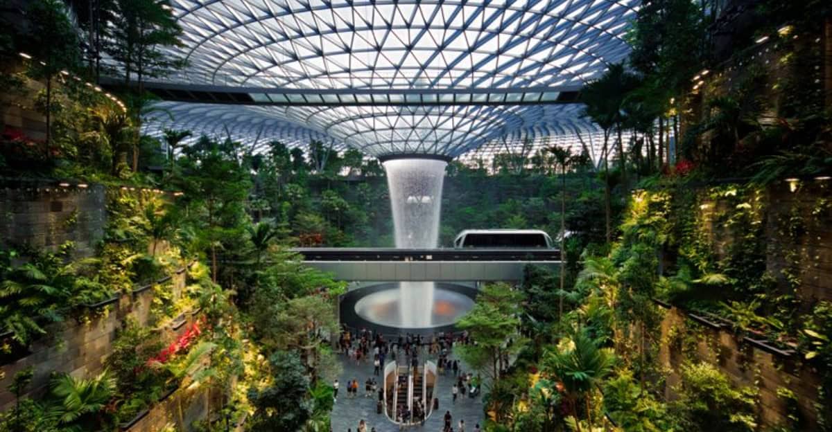10 Jaw-Dropping Examples of Biophilic Architecture You Need to See