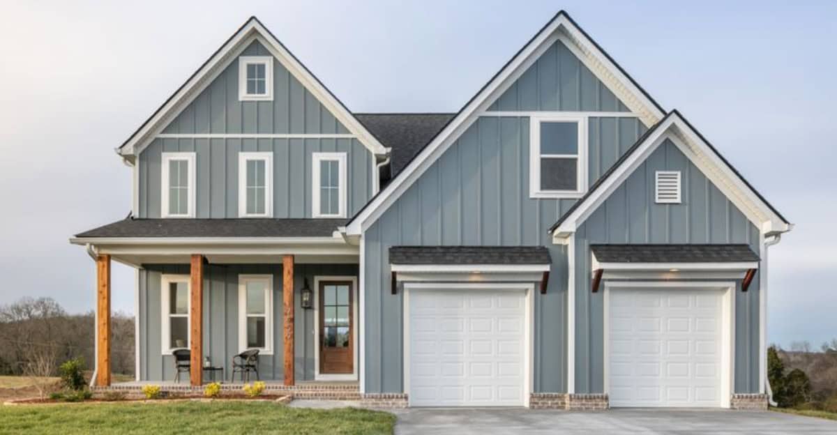 10 Modern Farmhouse Exterior Colors to Give Your Home a Welcoming Vibe