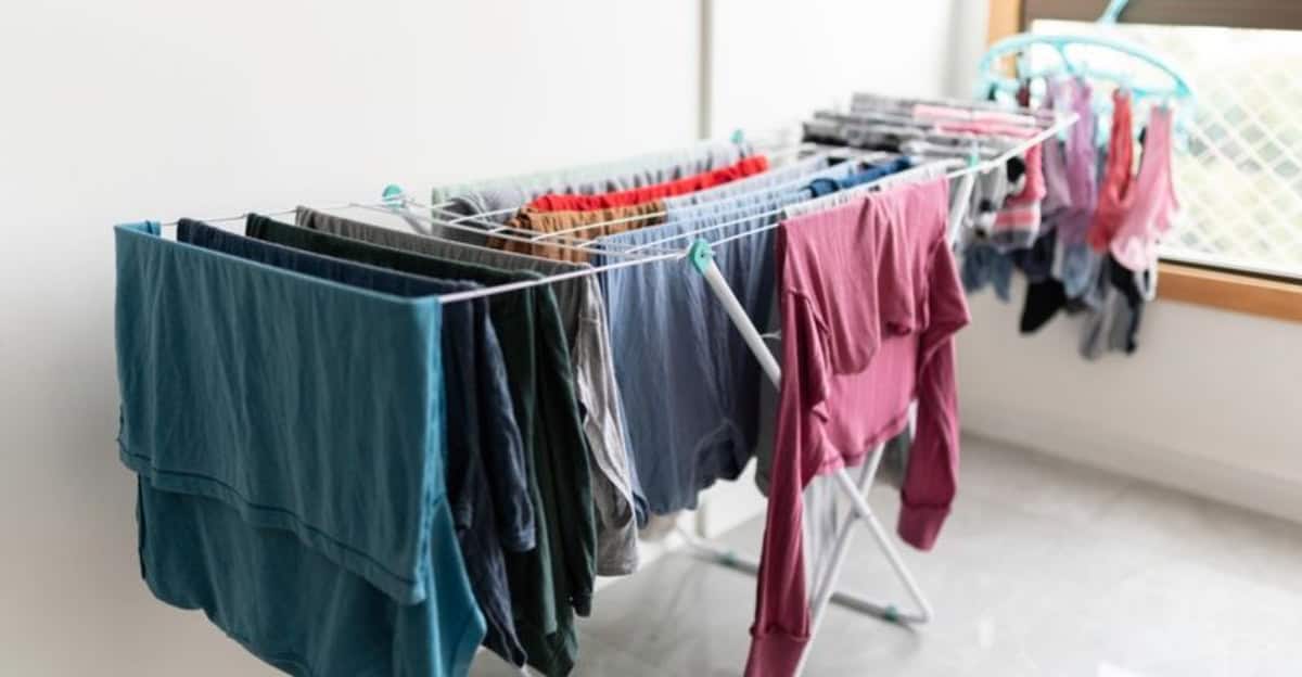 10 Reasons Why You Should Never Dry Your Clothes Indoors