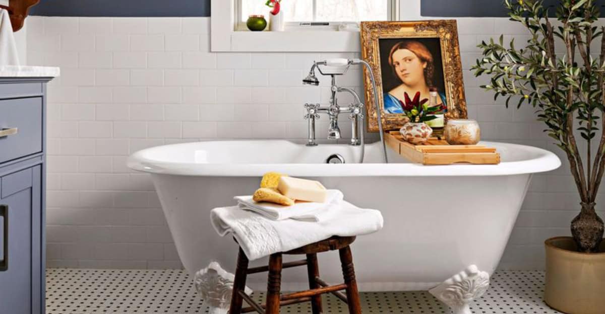 10 Stylish Ways to Add Vintage Charm to Your Bathroom