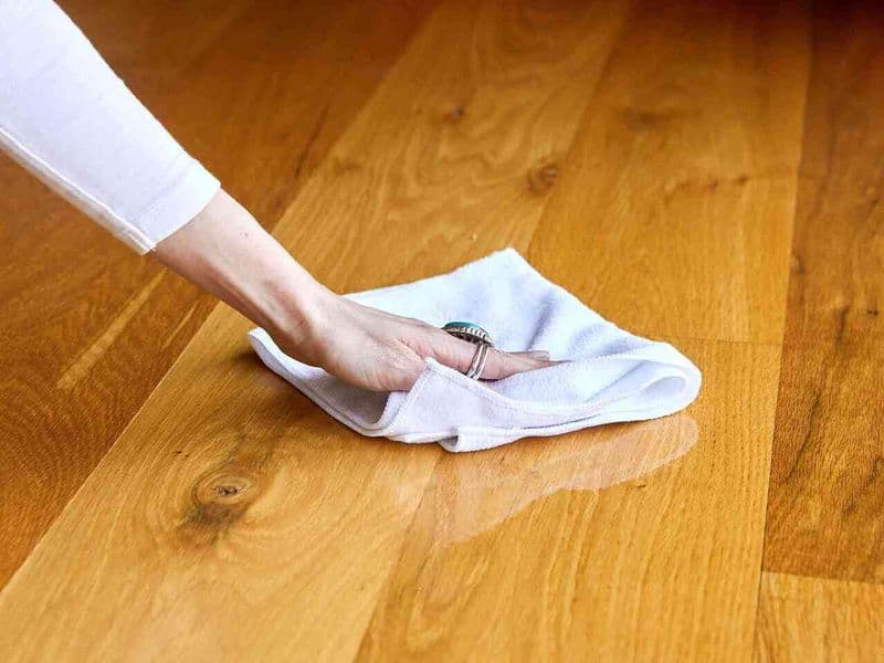 Applying Wood Floor Cleaner