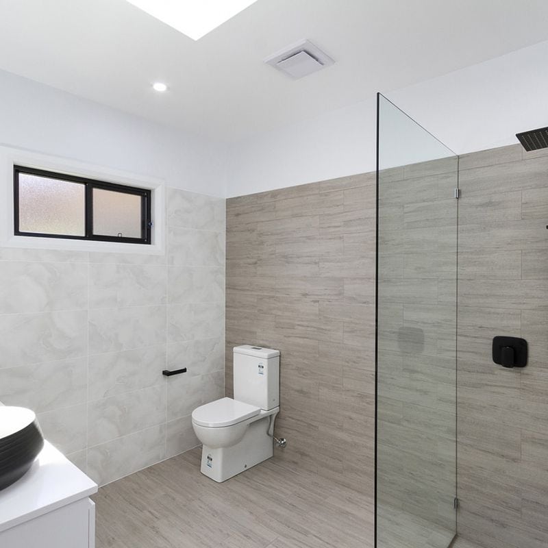 Bathroom Bliss with a Modern Twist