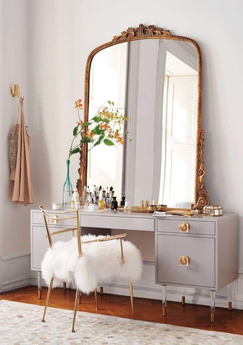 Elegant Dressing Table