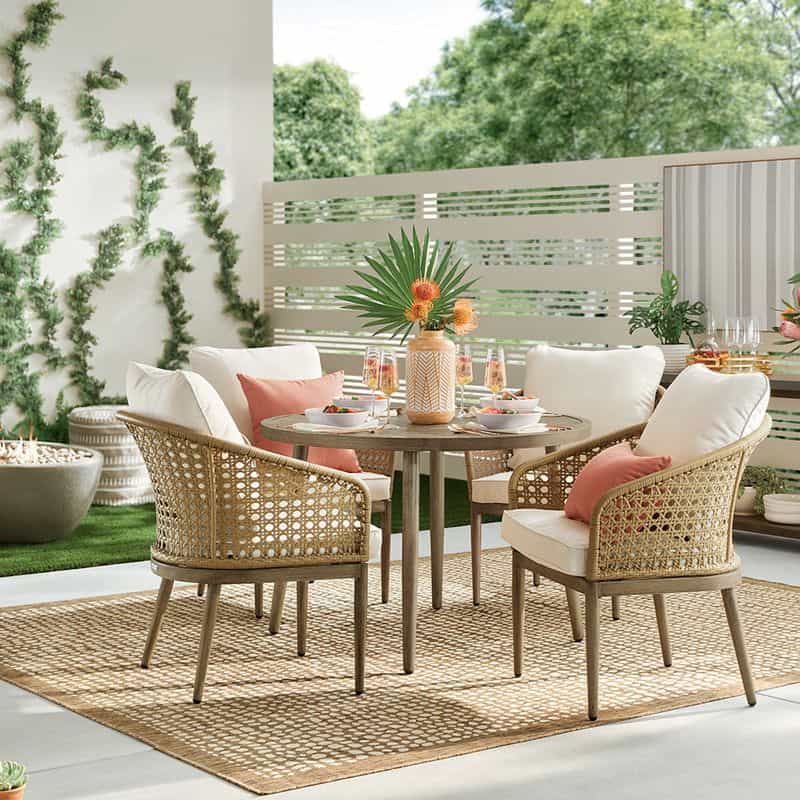 Outdoor Rugs