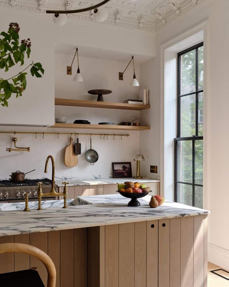 Floating Shelf Frenzy