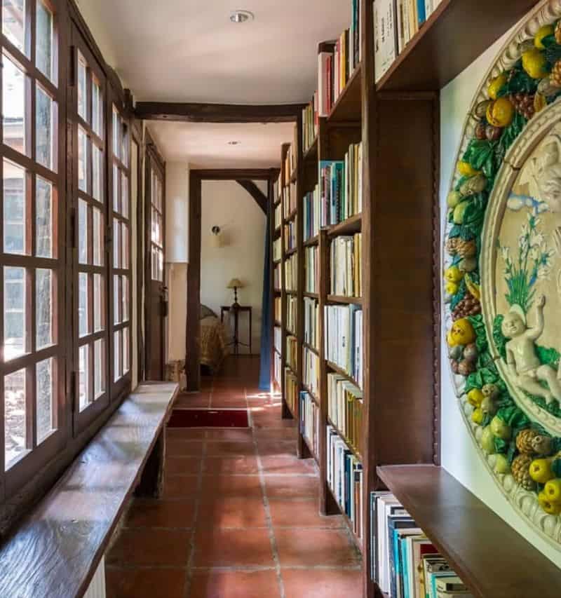 Hallway Library