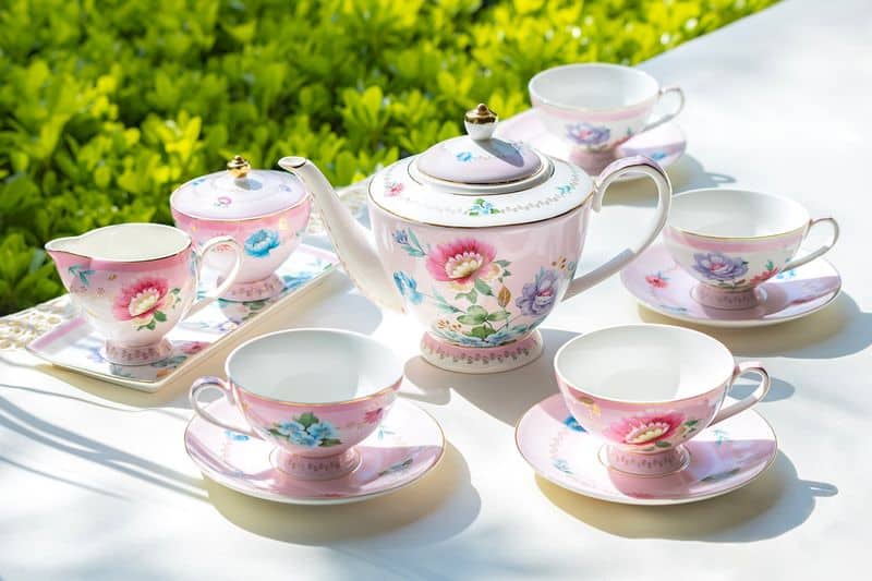 Porcelain Tea Set