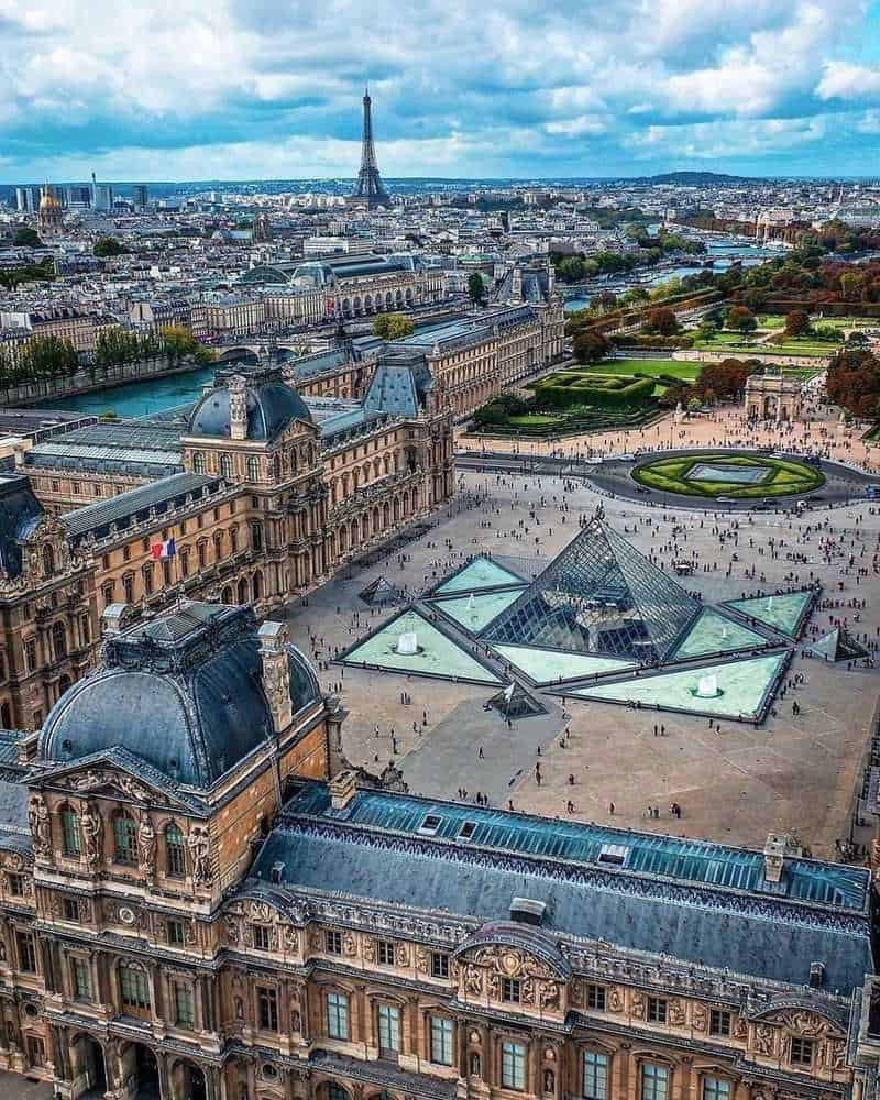 Louvre Museum