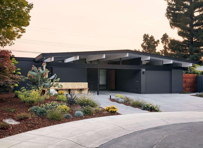 Mid-Century Modern Delight