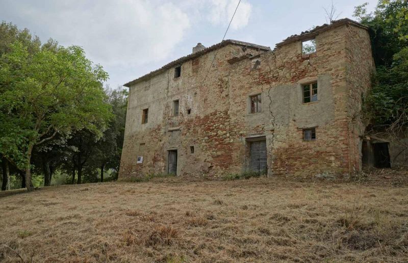 Neglected Country House, Umbria, Italy