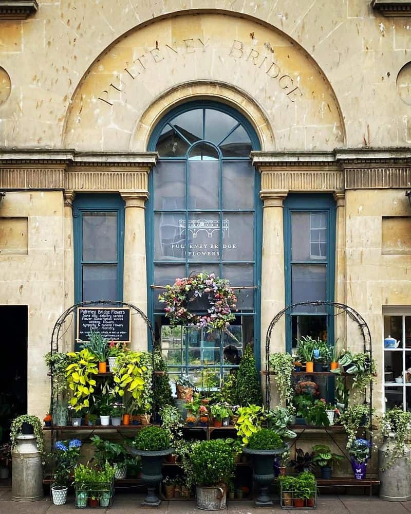 Pulteney Bridge Flowers, Bath, UK