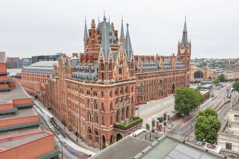 St. Pancras International, UK