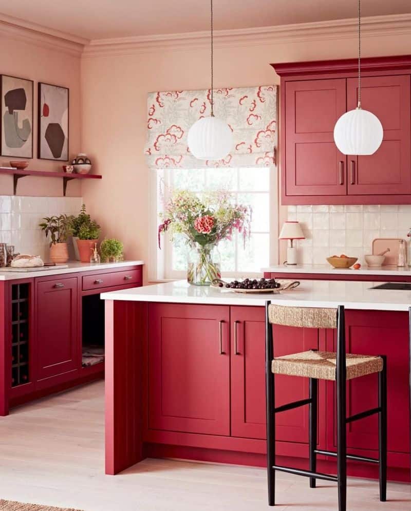 The Bold Red Kitchen: Passion on the Burner