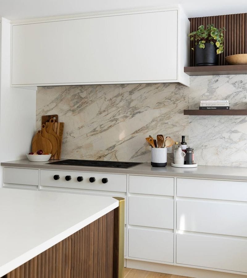 The Classic White Kitchen: Minimalist or Just OCD?