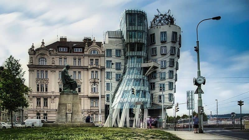 The Dancing House, Prague