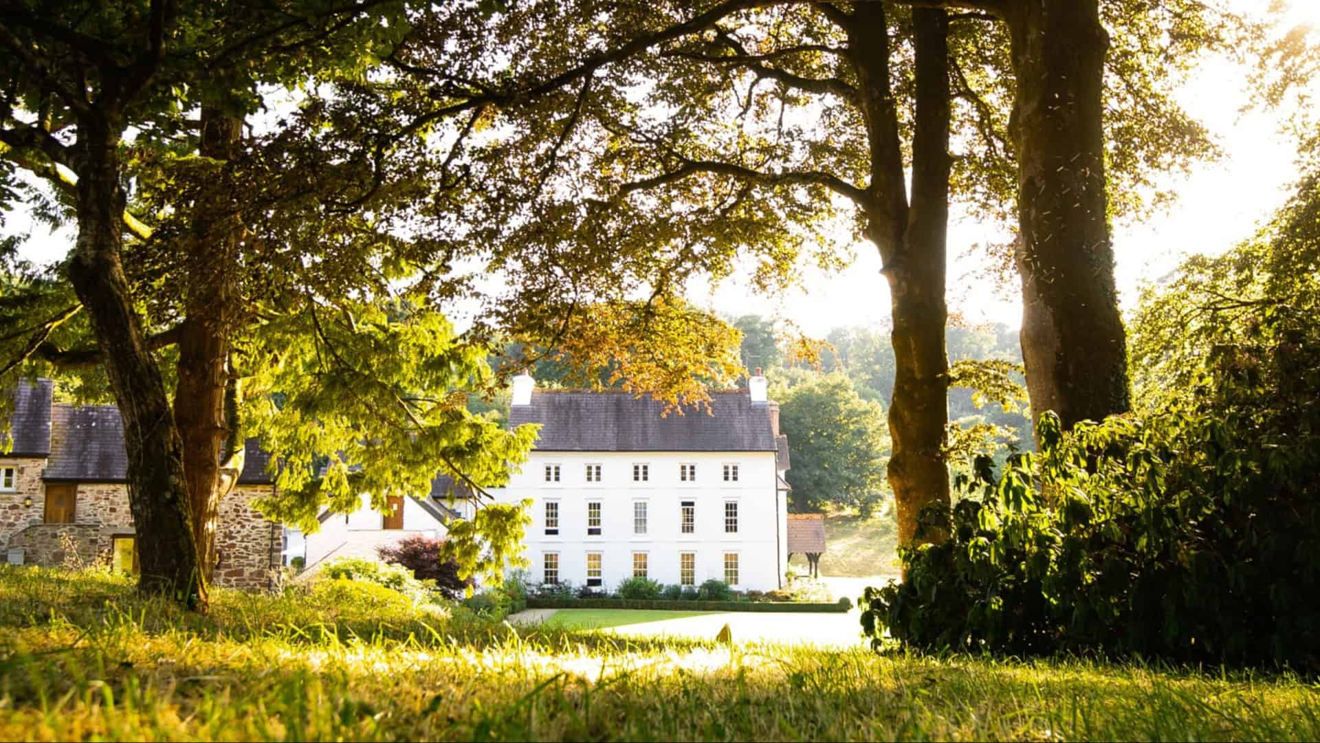 10 Dreamy Boutique Hotels That Could Make Your Instagram Sparkle