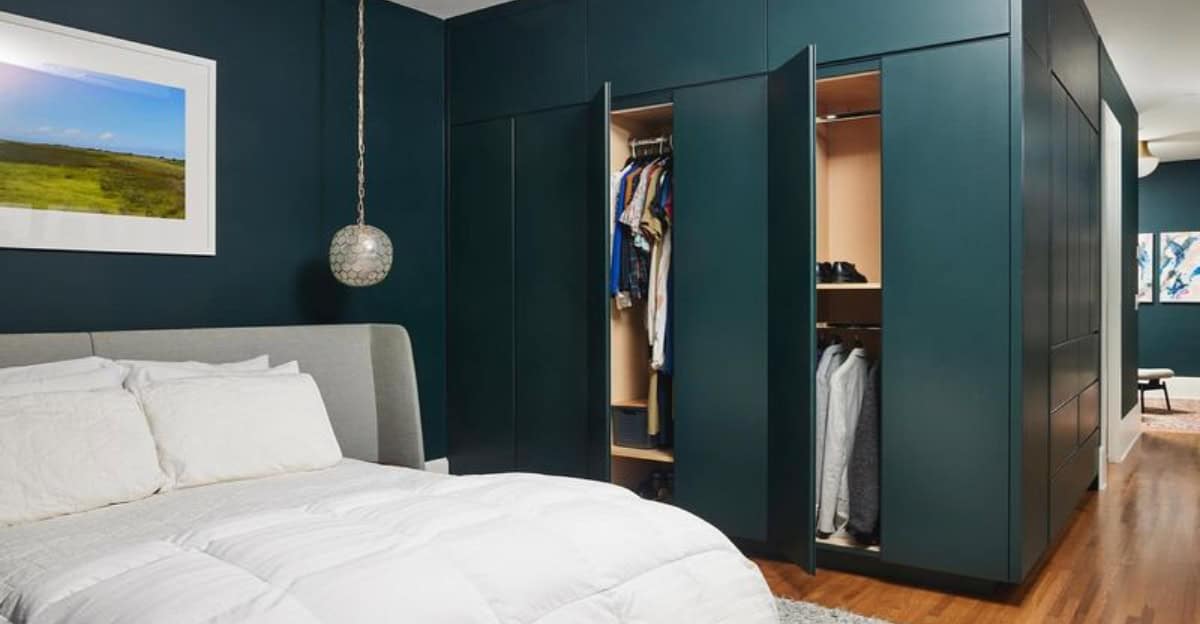 10 Closet Door Ideas That Deserve a Standing Ovation