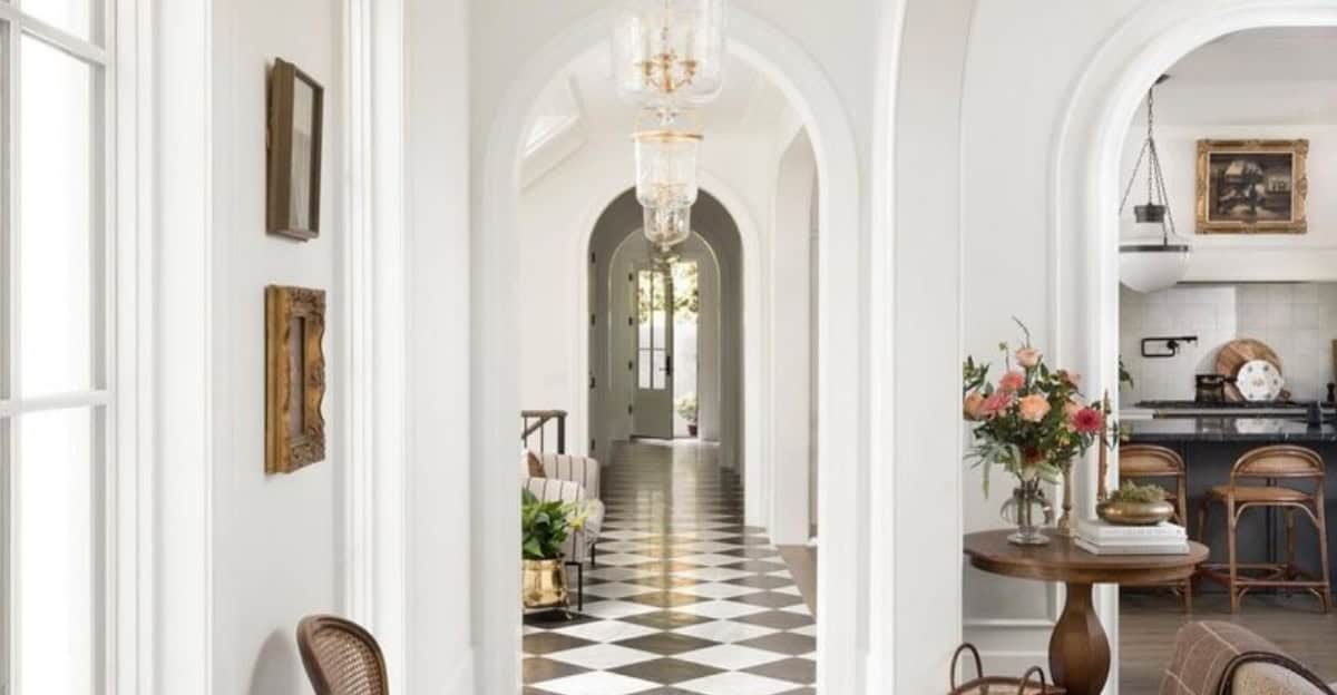 9 Hallway Decor Ideas That Won’t Make It Feel Like a Long, Creepy Tunnel