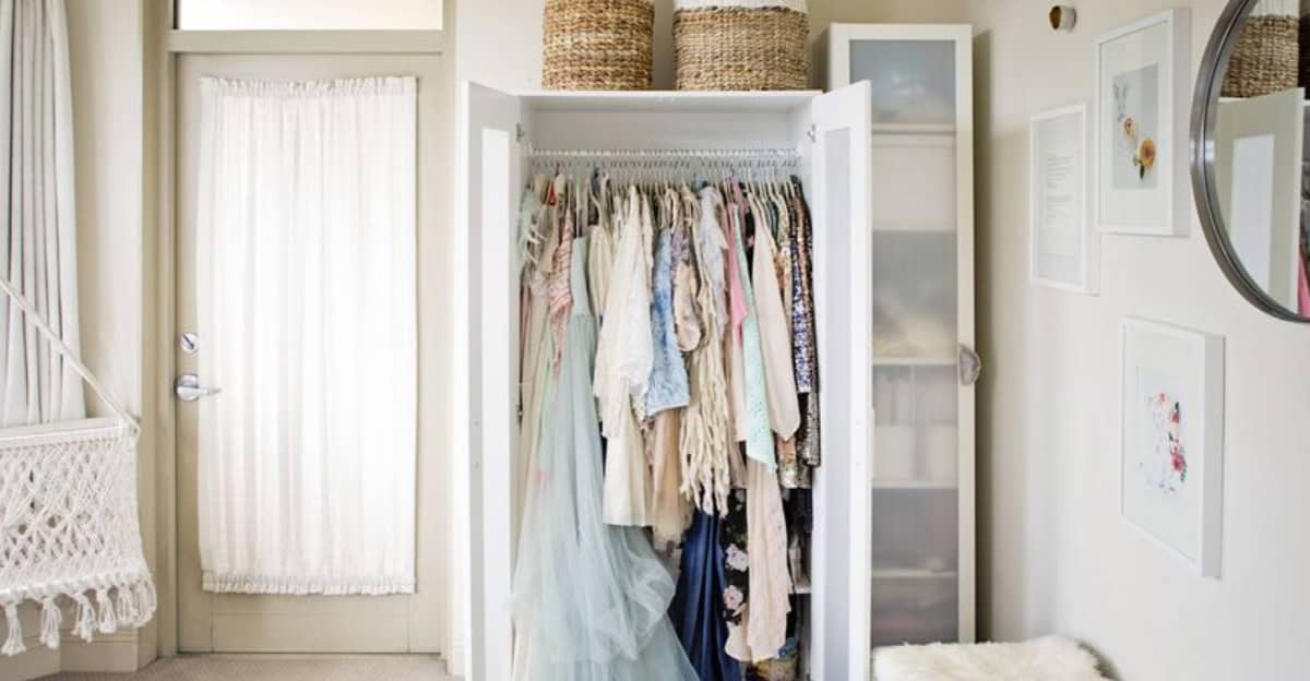 10 Genius Benefits of the ‘Seasonal Swap’ Method for Closet Decluttering