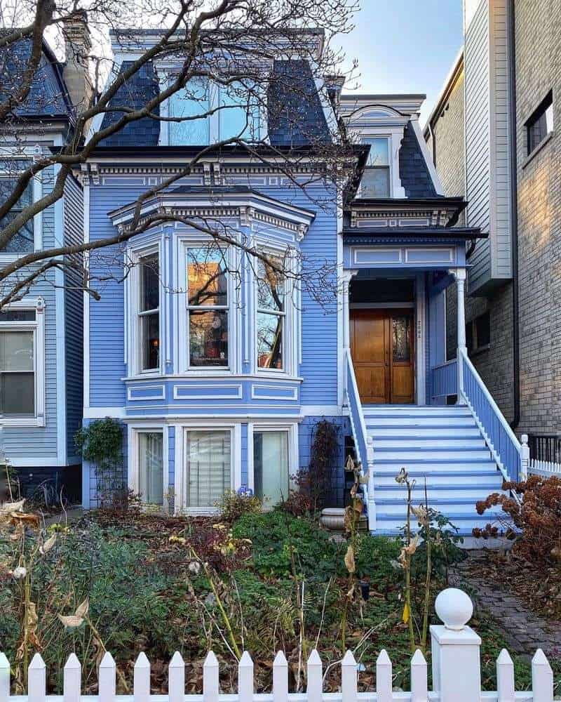 Elegant Roof Lines