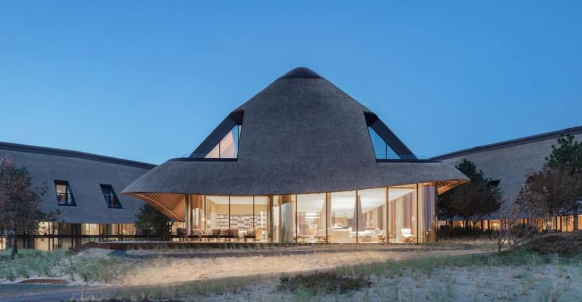 thatched-roof-homes