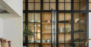 10 Glass Kitchen Cabinet Ideas So Pretty, You’ll Finally Organize Your