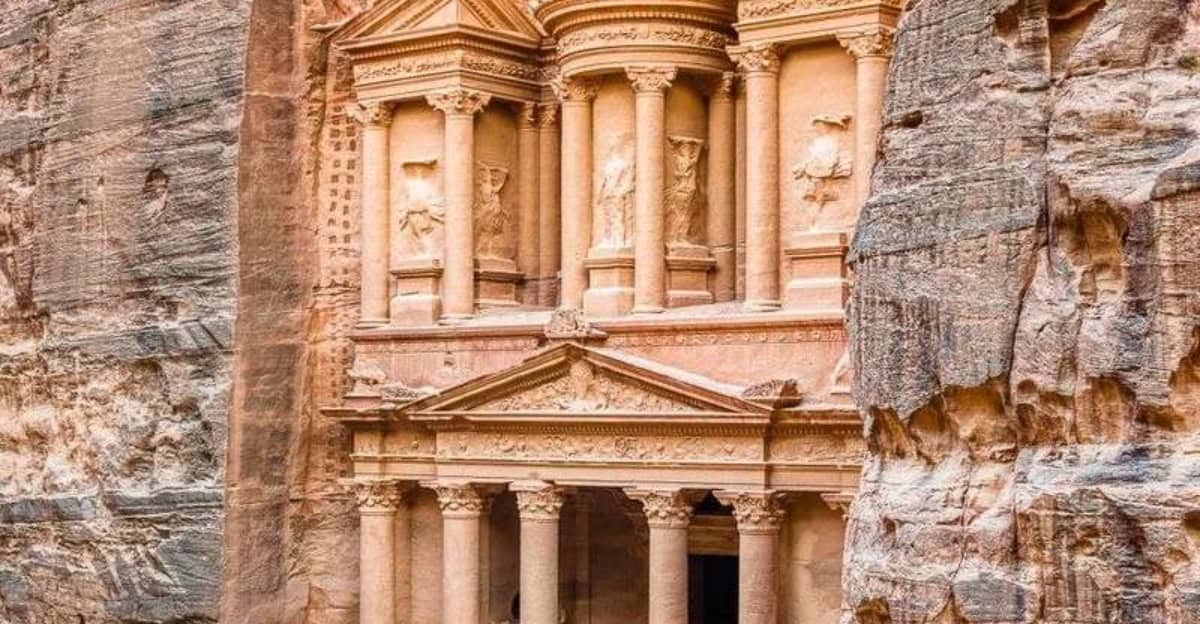 10 Mesmerizing Man-Made Structures Around the World