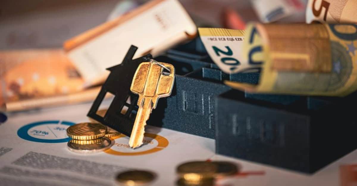 How to Decide If You Should Move or Renovate
